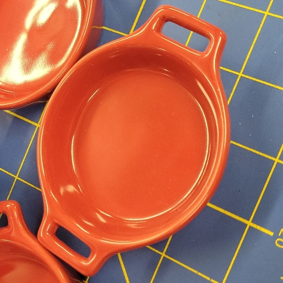 Porcelain Pan Shaped Mini Tasters Set of 4 - 3.9" x 2.9" x 0.89" - Picture 2 of 3